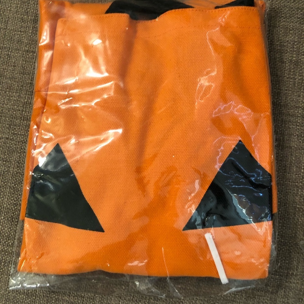 Apron - pumpkin apron - Picture 2 of 3